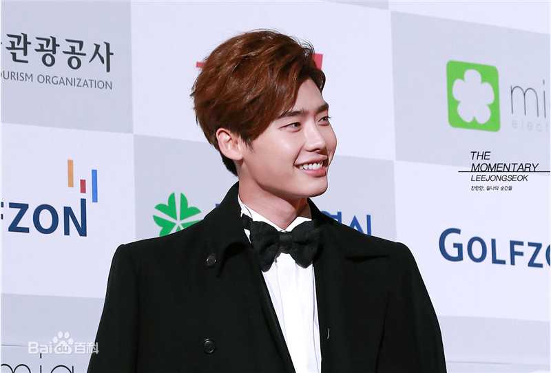 李钟硕(Lee Jong Suk)20131116 APAN  STAR AWARDS出席及获奖图片图集