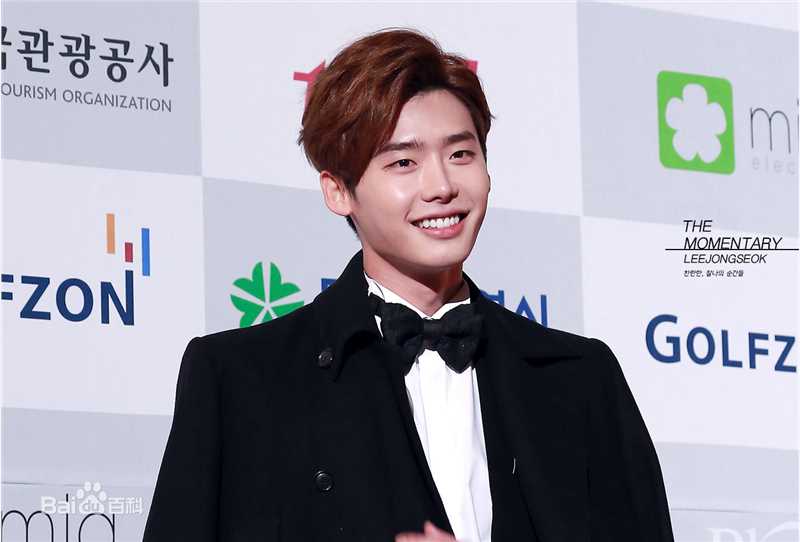 李钟硕(Lee Jong Suk)20131116 APAN  STAR AWARDS出席及获奖图片图集