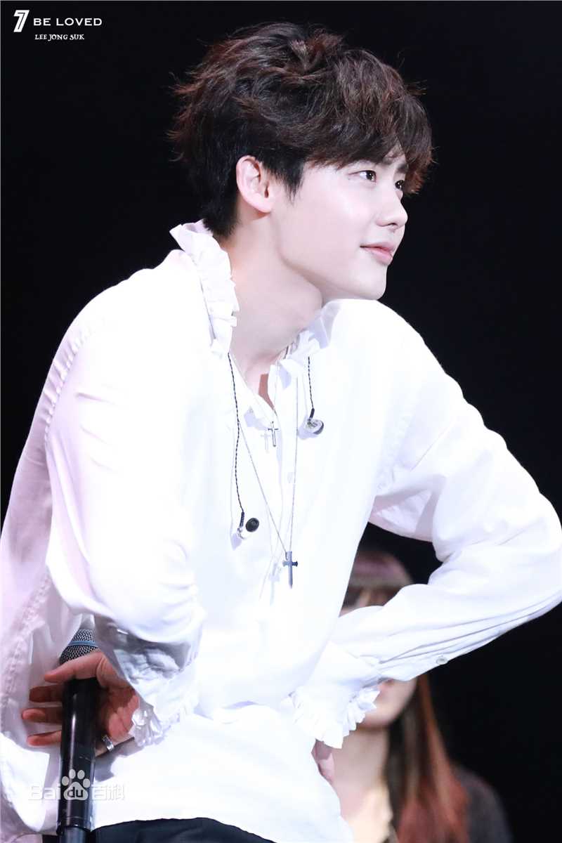 李钟硕(Lee Jong Suk)FAN MEETING图册