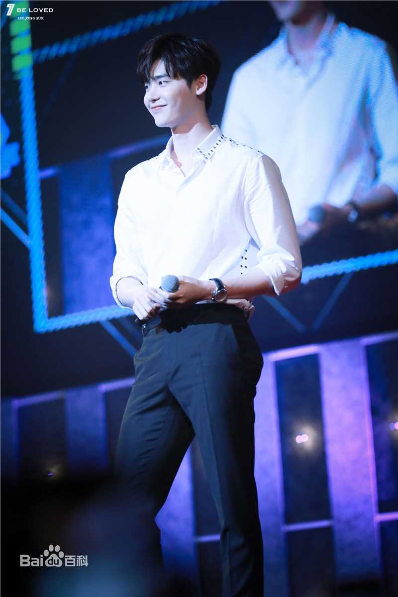 李钟硕(Lee Jong Suk)FAN MEETING图册