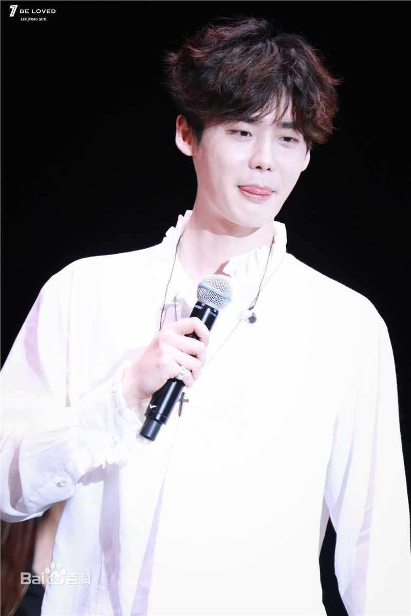 李钟硕(Lee Jong Suk)FAN MEETING图册