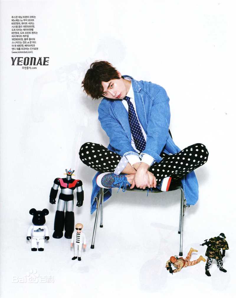 李钟硕(Lee Jong Suk)Singles生活照相册