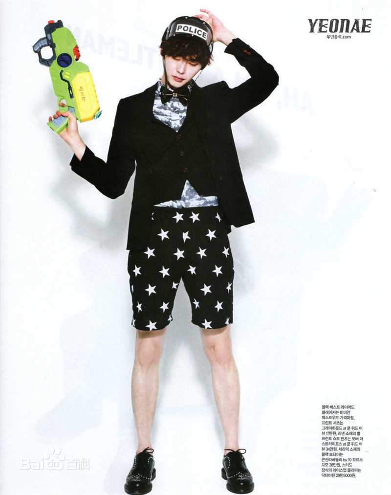 李钟硕(Lee Jong Suk)Singles生活照相册