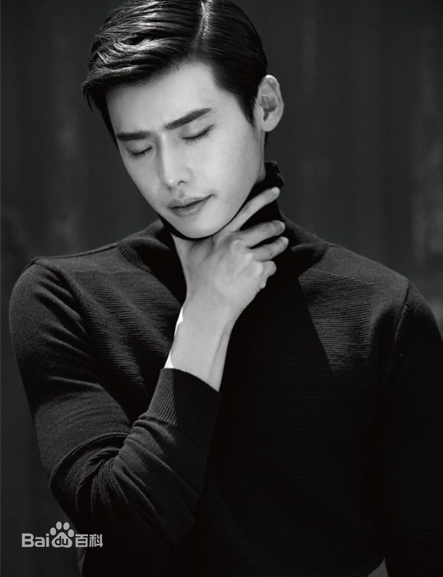 李钟硕(Lee Jong Suk)Highcut素颜照相册