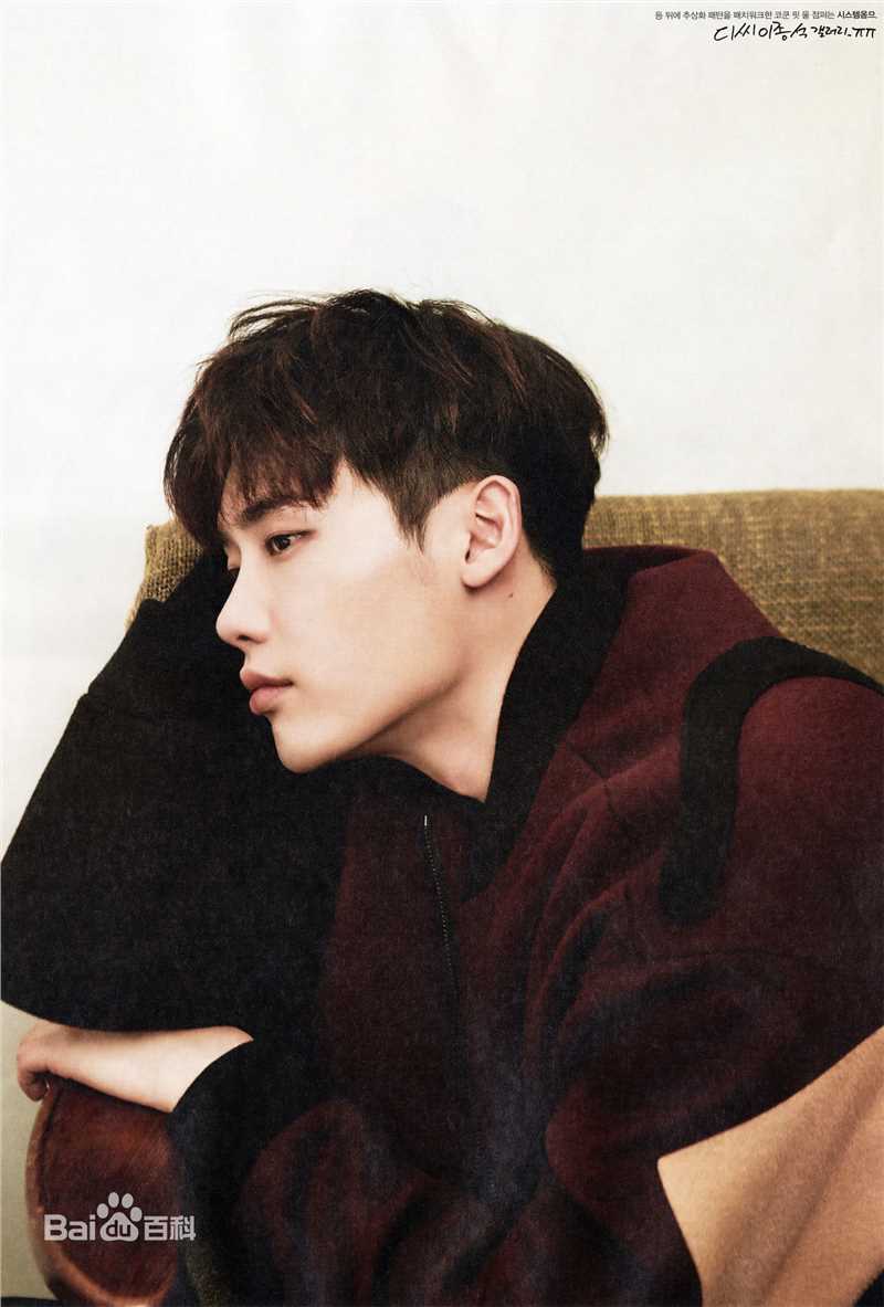 李钟硕(Lee Jong Suk)Highcut素颜照相册