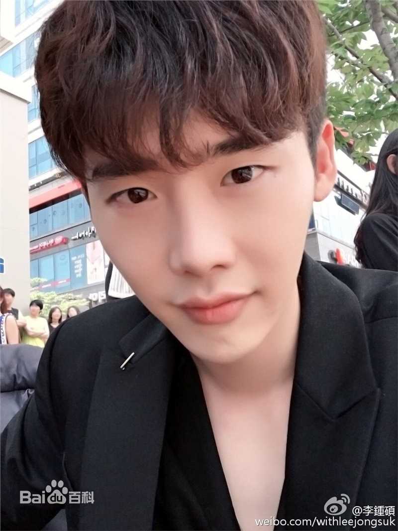 李钟硕(Lee Jong Suk)个人新浪微博图片图册
