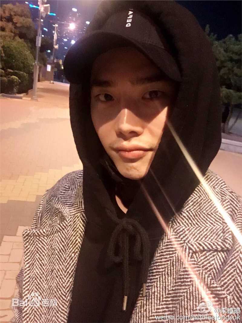 李钟硕(Lee Jong Suk)个人新浪微博图片图册