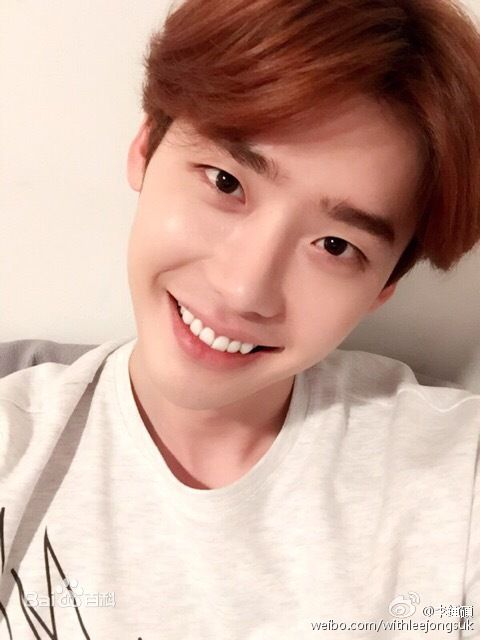 李钟硕(Lee Jong Suk)个人新浪微博图片图册
