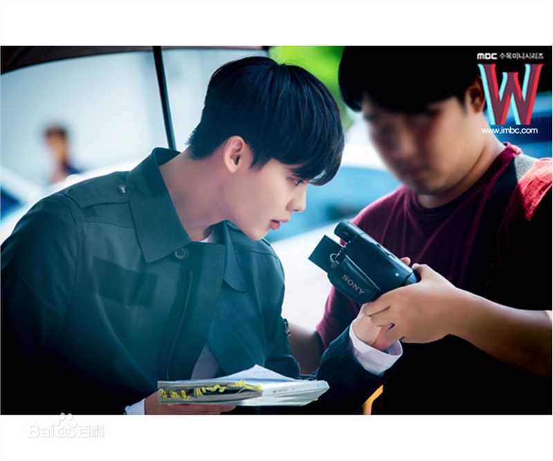 李钟硕(Lee Jong Suk)2016 MBC W-两个世界-饰演姜哲生活照