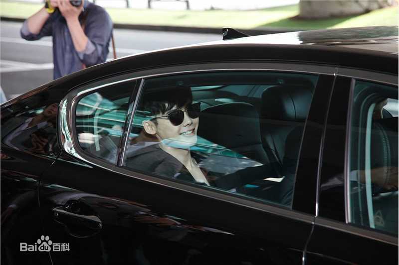 李钟硕(Lee Jong Suk)2016 MBC W-两个世界-饰演姜哲生活照