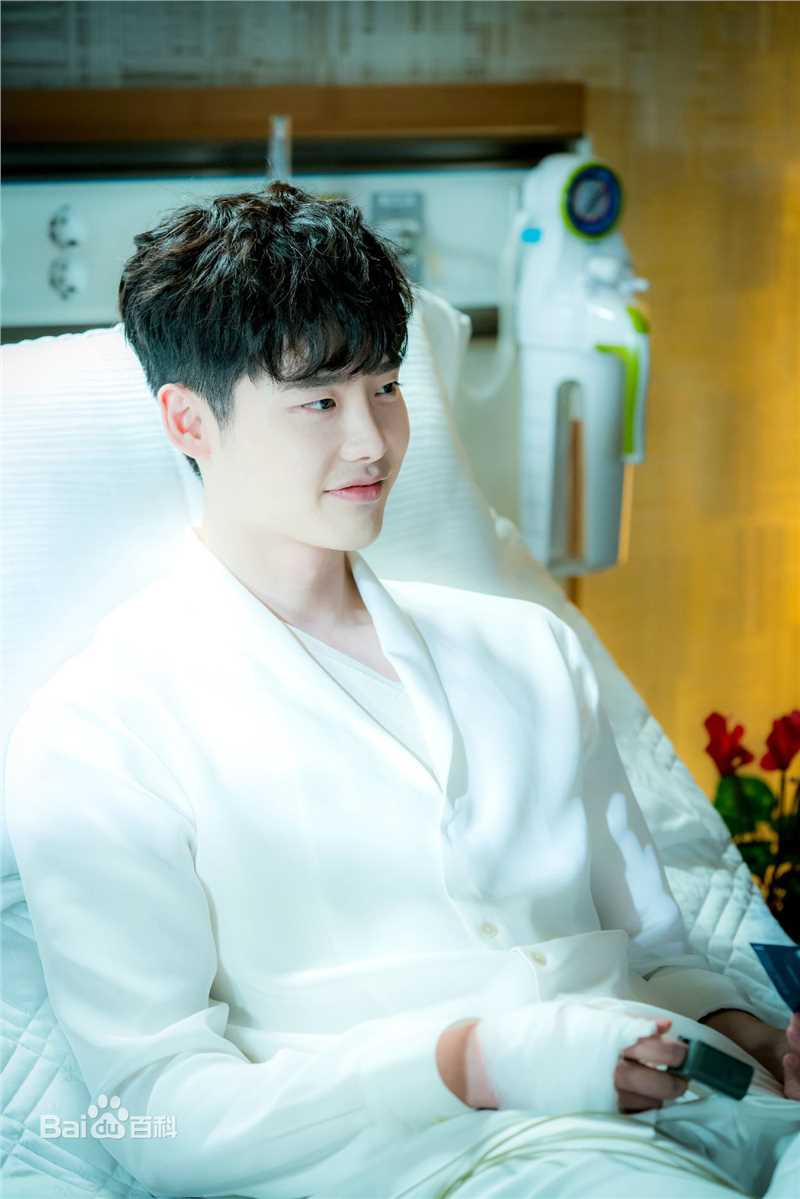 李钟硕(Lee Jong Suk)2016 MBC W-两个世界-饰演姜哲生活照