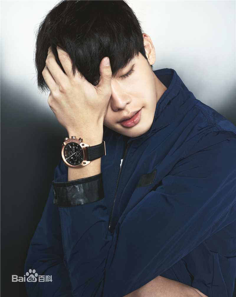 李钟硕(Lee Jong Suk)GEEK性感图片图集