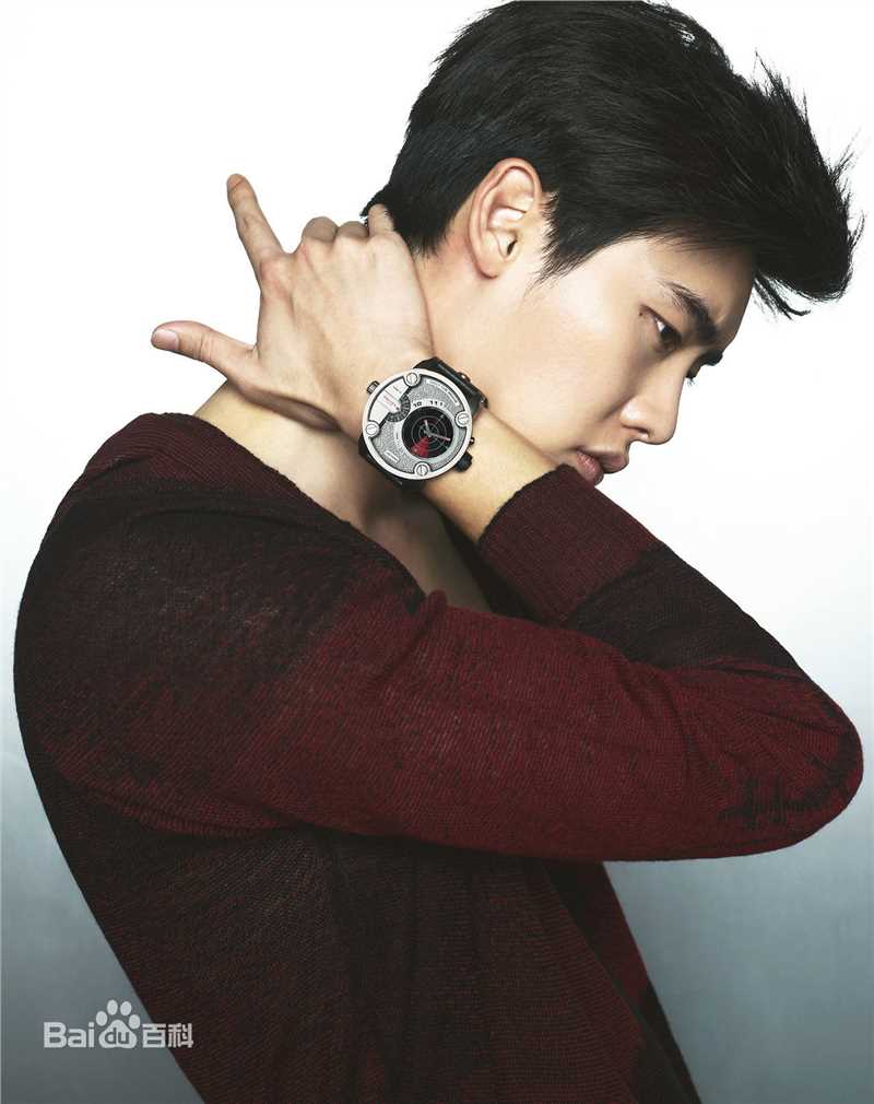 李钟硕(Lee Jong Suk)GEEK性感图片图集