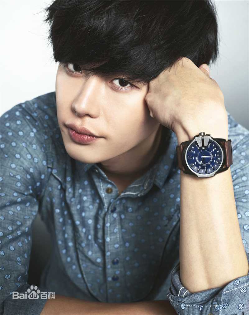 李钟硕(Lee Jong Suk)GEEK性感图片图集