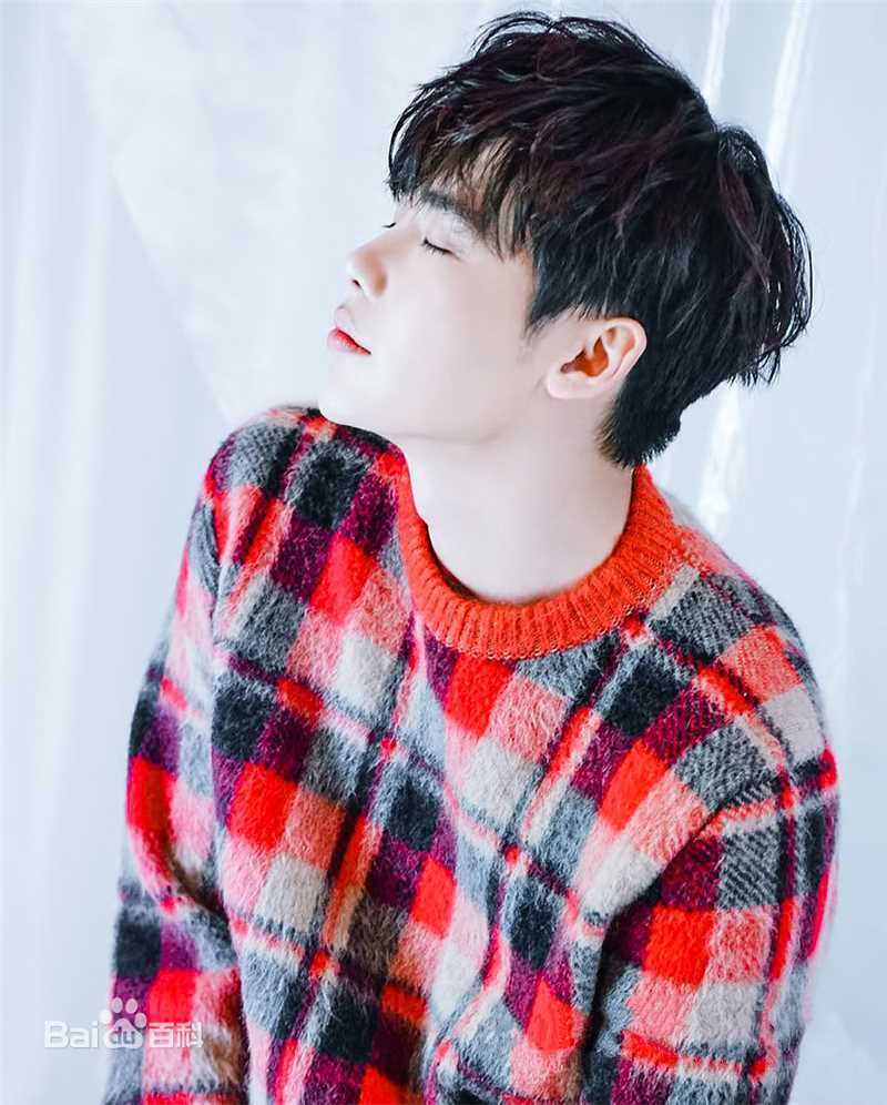 李钟硕(Lee Jong Suk)Instyle图片图集