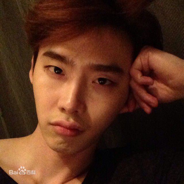 李钟硕(Lee Jong Suk)个人INSTAGRAM图片壁纸壁纸