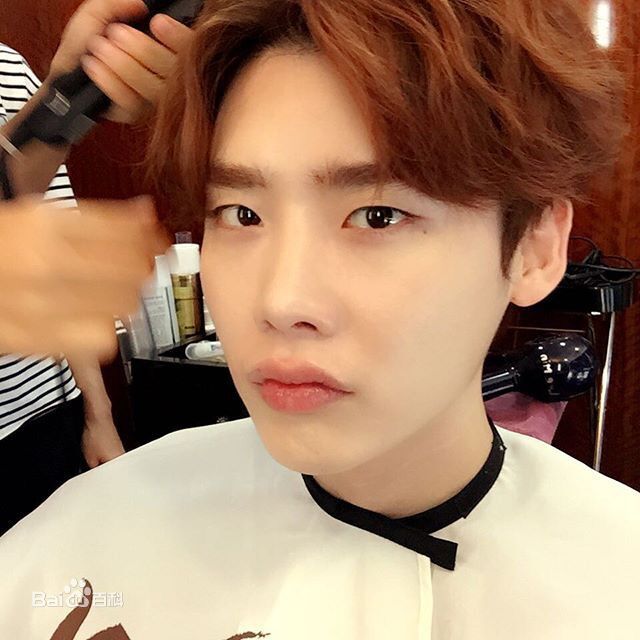 李钟硕(Lee Jong Suk)个人INSTAGRAM图片壁纸壁纸