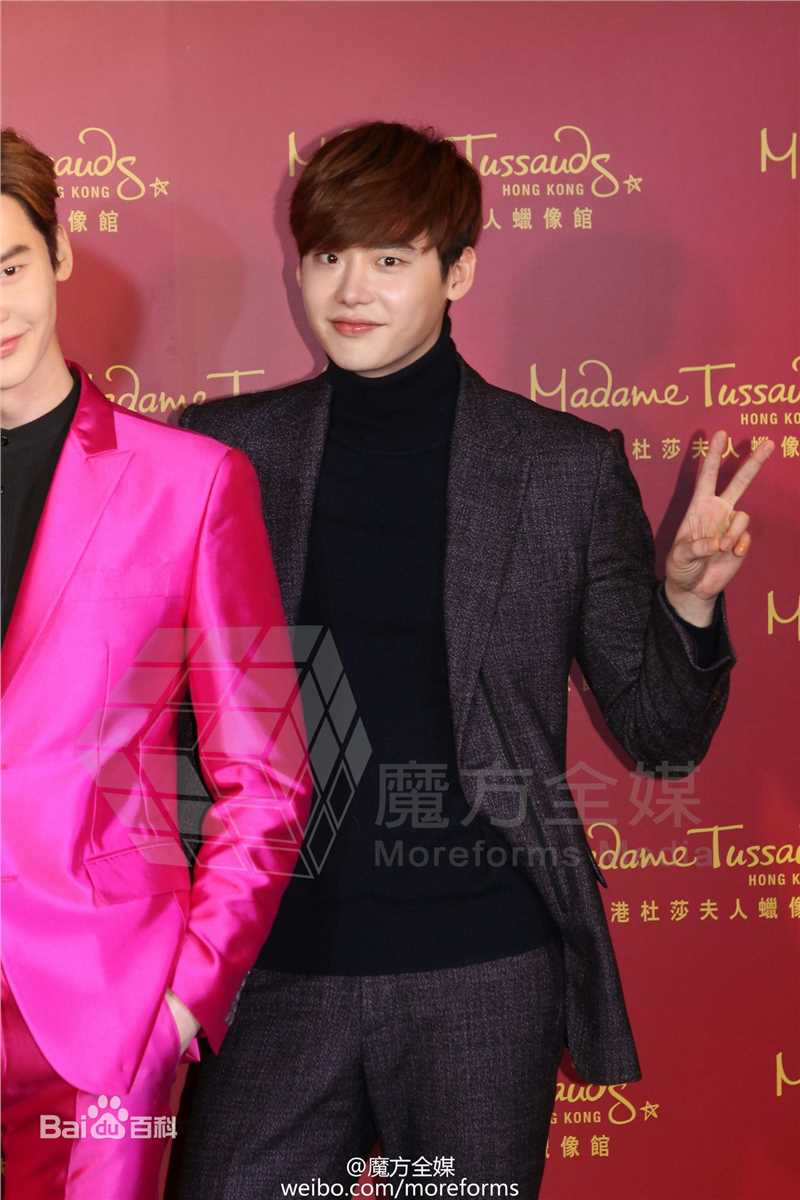 李钟硕(Lee Jong Suk)20160122蜡像揭幕活动生活照相册