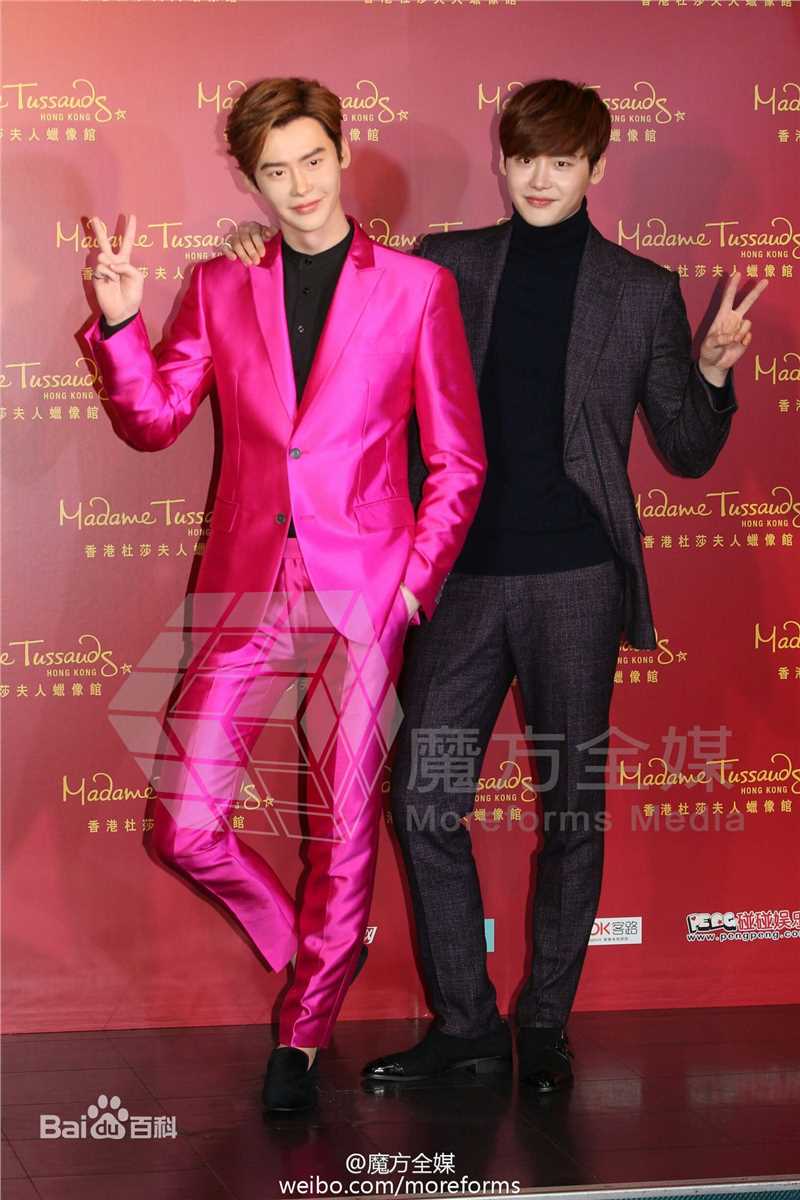 李钟硕(Lee Jong Suk)20160122蜡像揭幕活动生活照相册