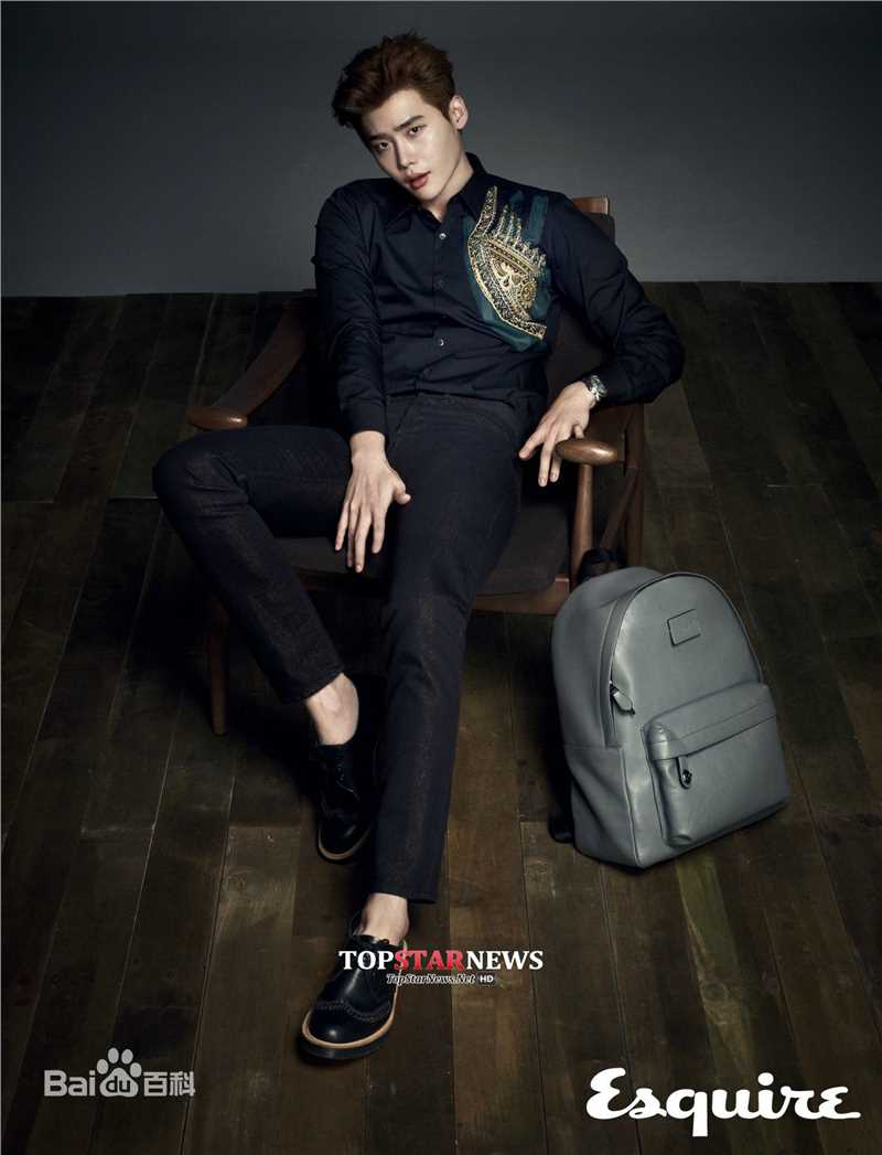 李钟硕(Lee Jong Suk)Esquire性感图片图集