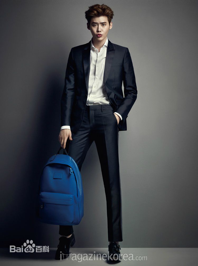 李钟硕(Lee Jong Suk)Esquire性感图片图集
