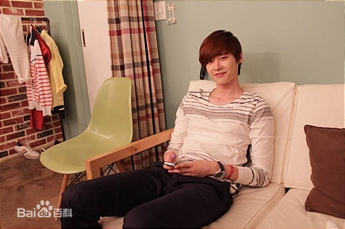 李钟硕(Lee Jong Suk)个人Me2day图片图片图册