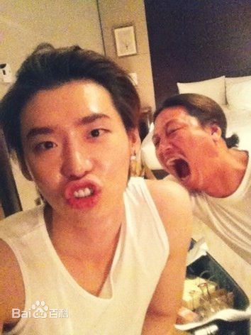 李钟硕(Lee Jong Suk)个人Me2day图片图片图册