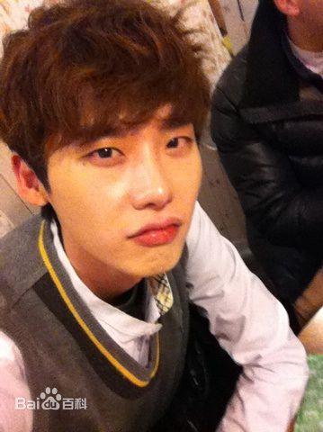 李钟硕(Lee Jong Suk)个人Me2day图片图片图册