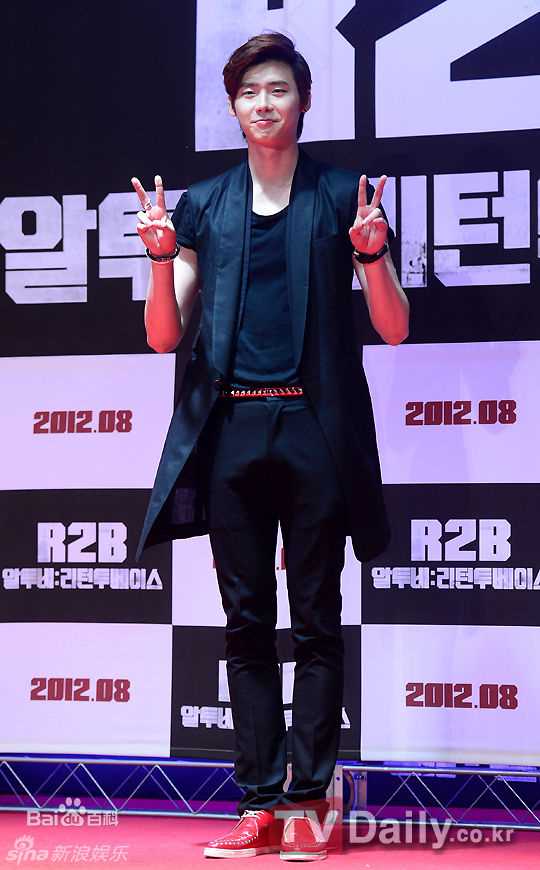 高清李钟硕(Lee Jong Suk)精彩图册