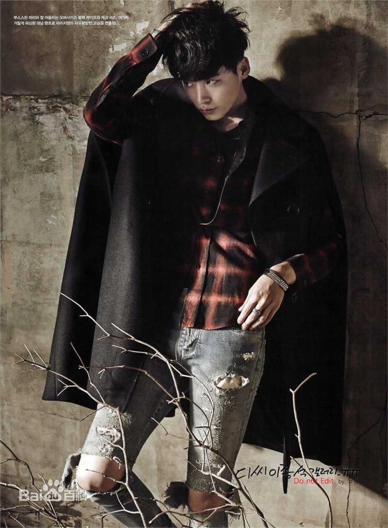 李钟硕(Lee Jong Suk)Vogue生活照