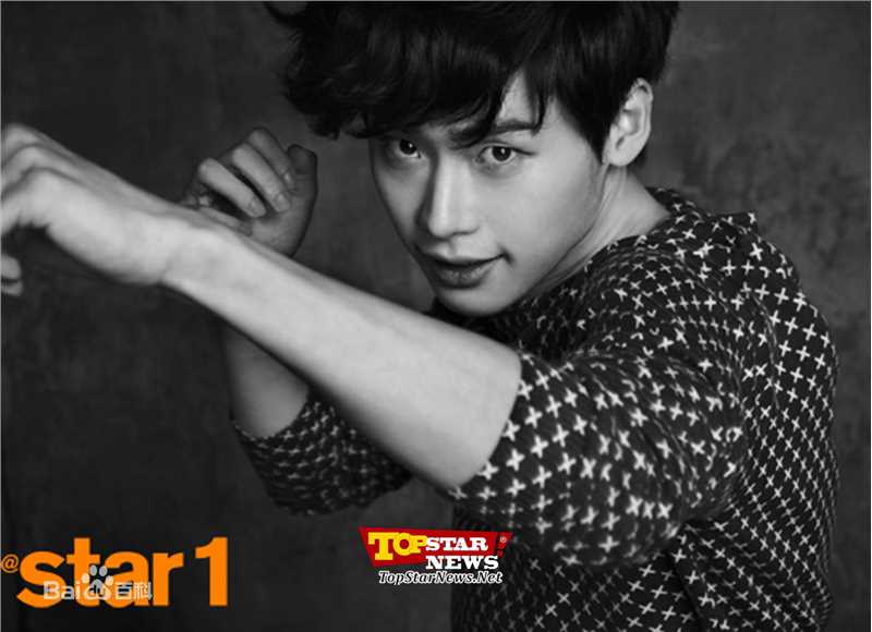 李钟硕(Lee Jong Suk)Star1生活照相册