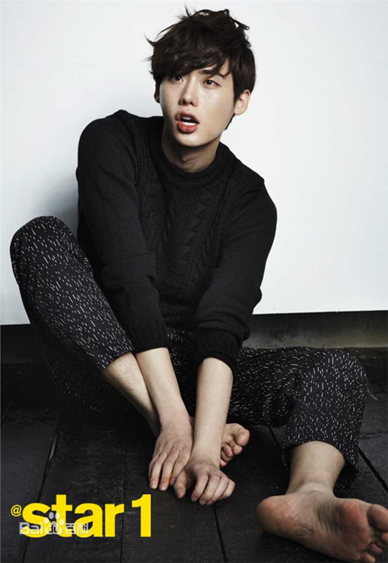 李钟硕(Lee Jong Suk)Star1生活照相册