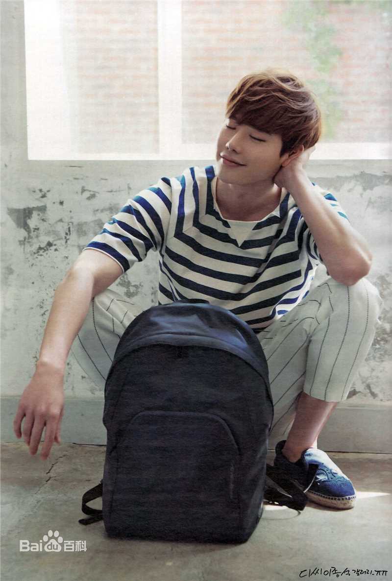 李钟硕(Lee Jong Suk)Star1生活照相册