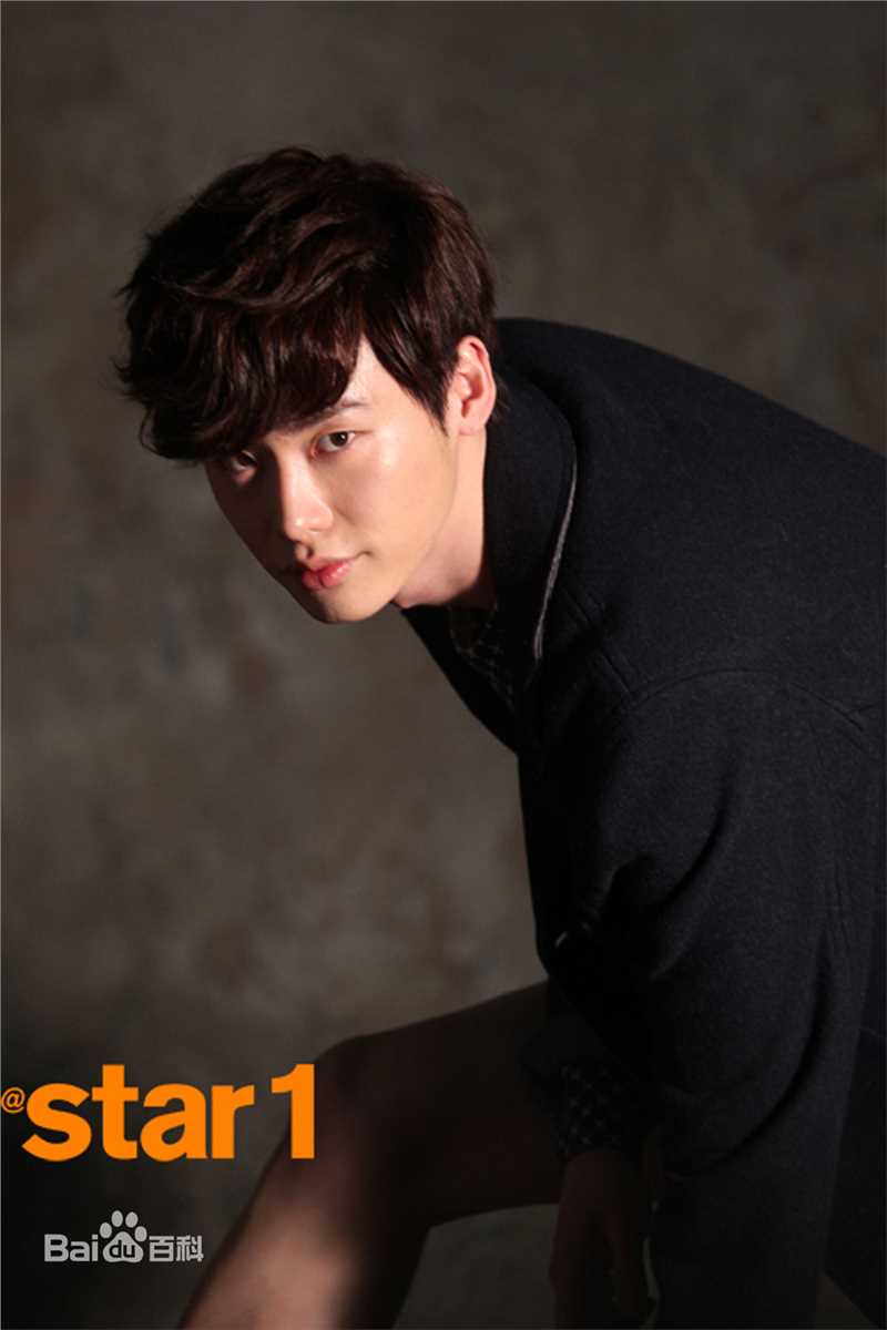 李钟硕(Lee Jong Suk)Star1生活照相册