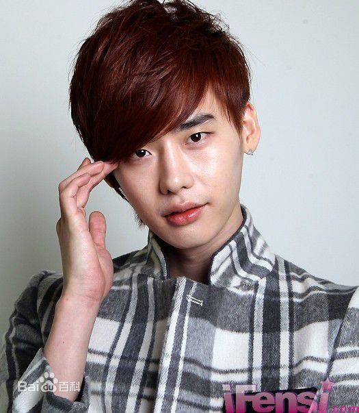 最新李钟硕(Lee Jong Suk)精彩图册