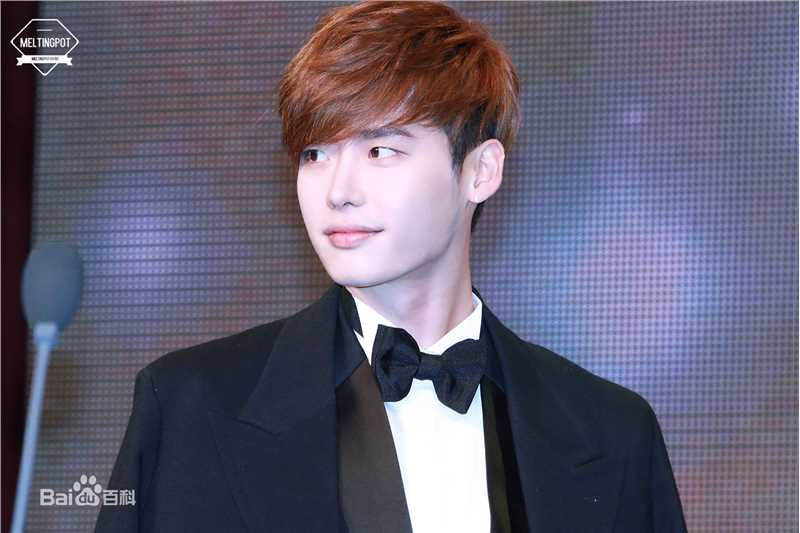 李钟硕(Lee Jong Suk)2013 大众文化艺术大赏出席及获奖壁纸壁纸