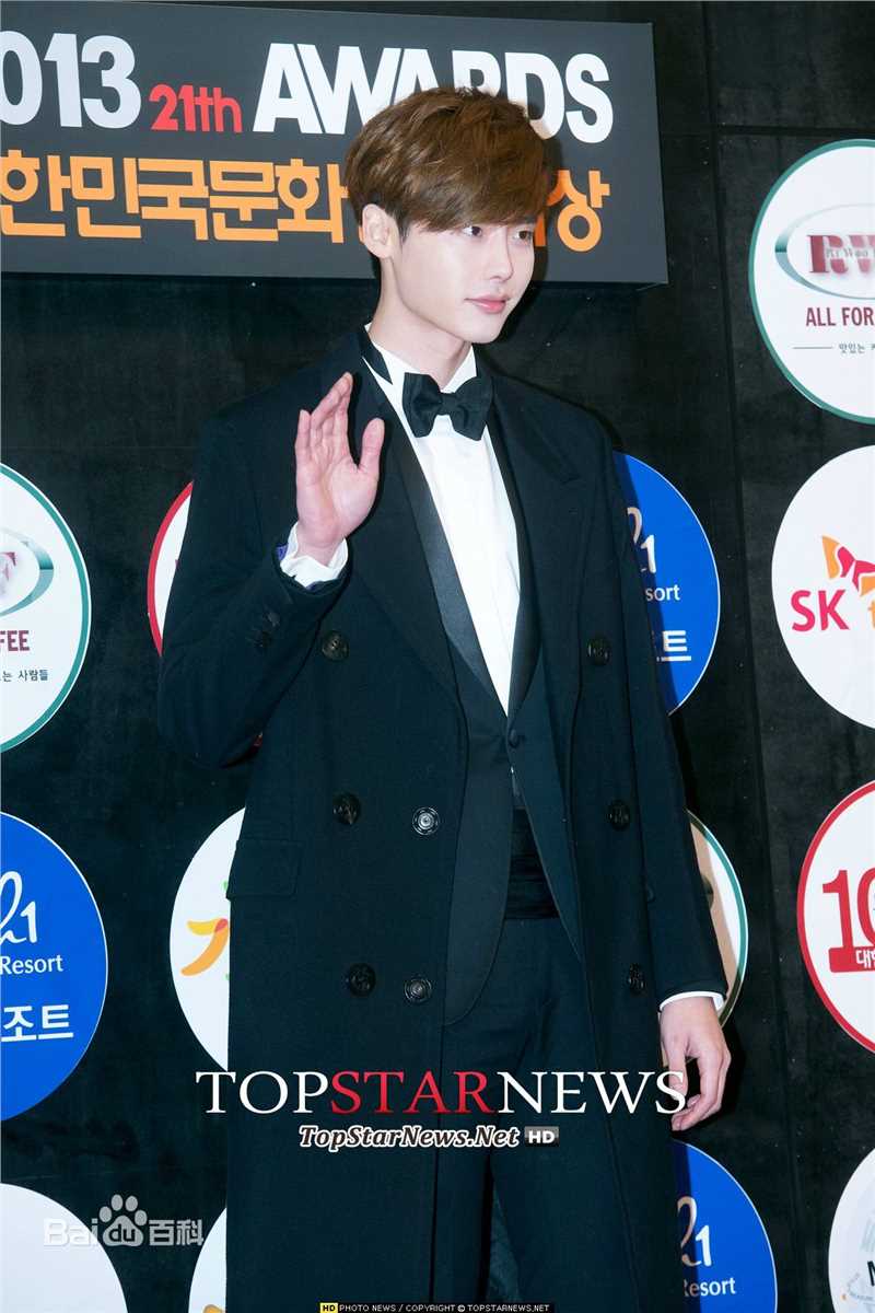 李钟硕(Lee Jong Suk)2013 大众文化艺术大赏出席及获奖壁纸壁纸