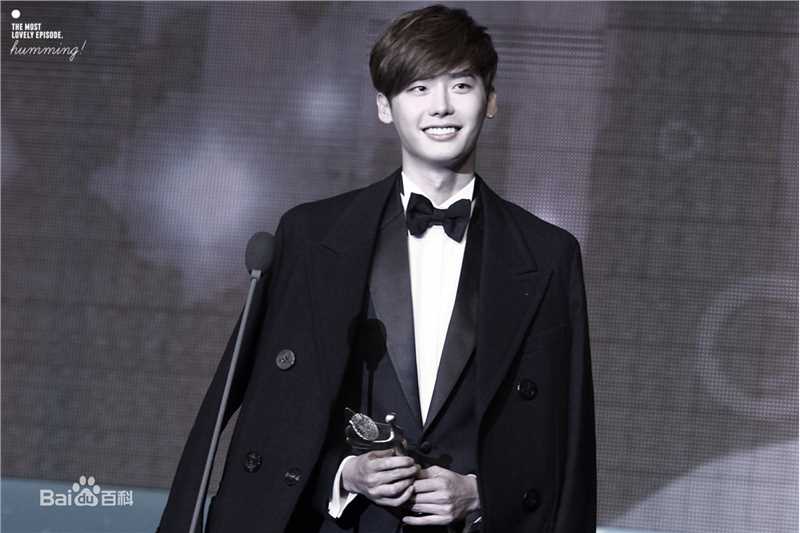 李钟硕(Lee Jong Suk)2013 大众文化艺术大赏出席及获奖壁纸壁纸