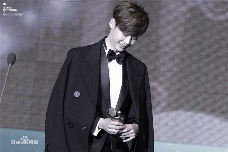 李钟硕(Lee Jong Suk)2013 大众文化艺术大赏出席及获奖壁纸壁纸