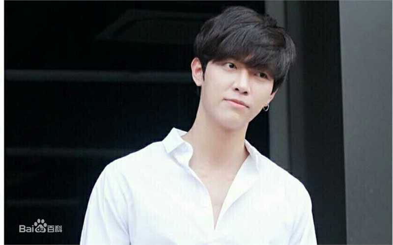 英迪帕·塔尼(Itthipat Thanit、 )god日常合集前后照片