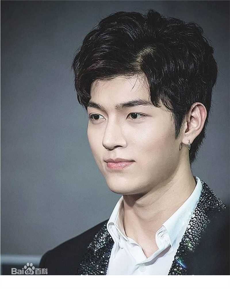 英迪帕·塔尼(Itthipat Thanit、 )god日常合集前后照片