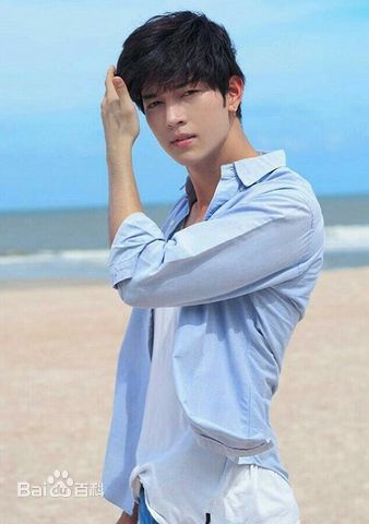 英迪帕·塔尼(Itthipat Thanit、 )god日常合集前后照片