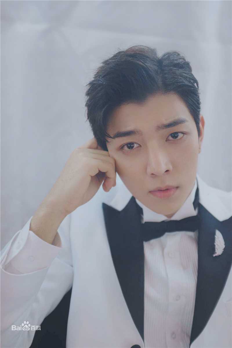 英迪帕·塔尼(Itthipat Thanit、 )god日常合集前后照片