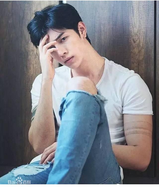 英迪帕·塔尼(Itthipat Thanit、 )god日常合集前后照片