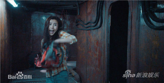 夏梓桐在《3D食人虫》中的