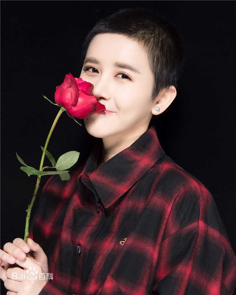 最全夏梓桐素颜照