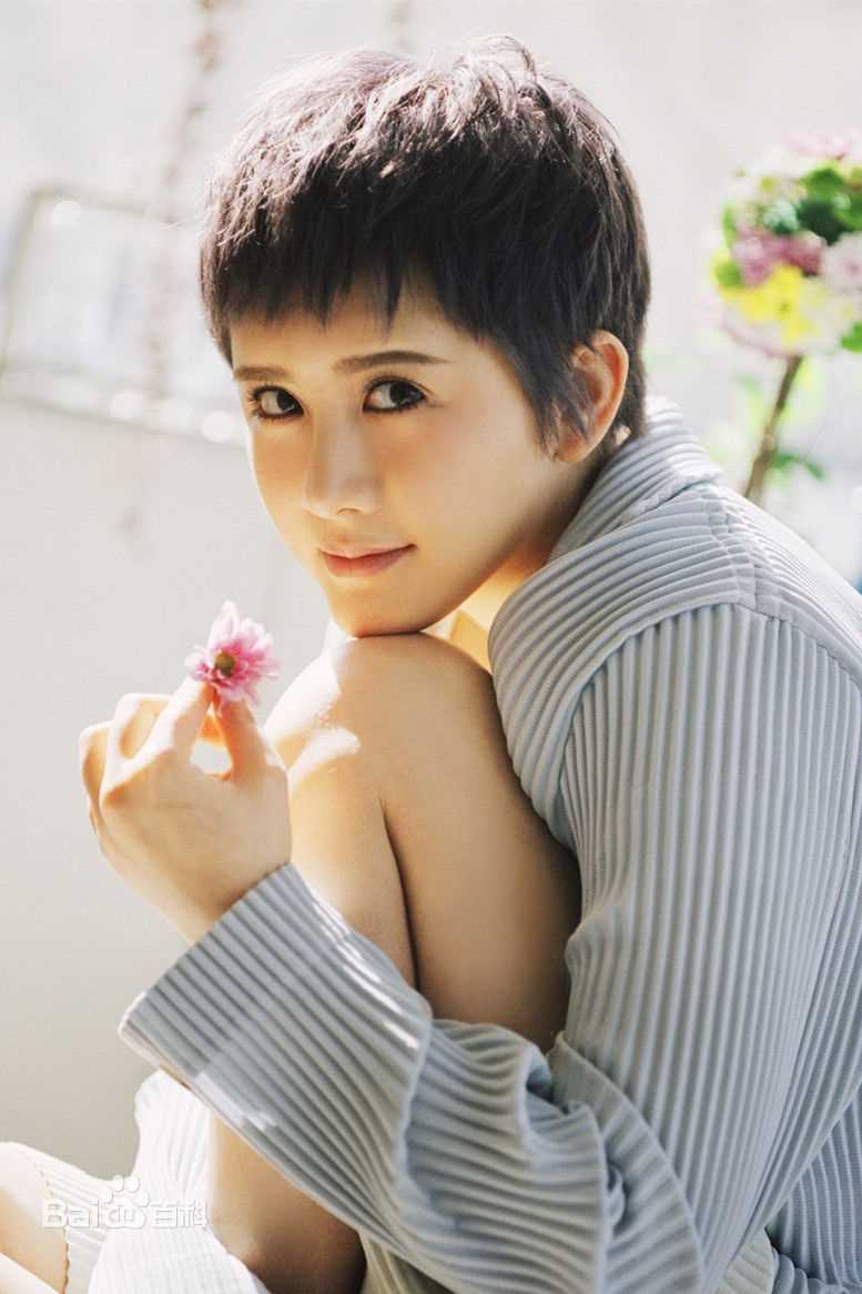 最全夏梓桐素颜照