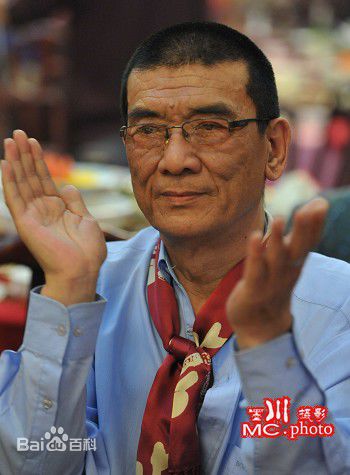 马征社会活动生活照相册