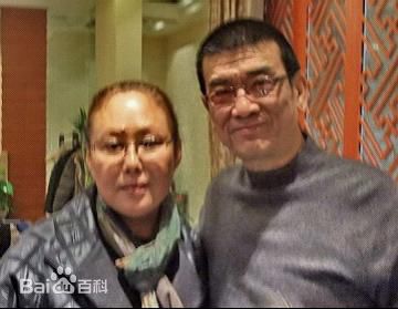 马征社会活动素颜照相册