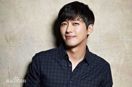 最新南宫珉(Nam Gung Min)性感图片